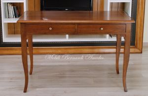 Scrittoio classico da 120 cm in legno massello di noce con 2 cassetti e intarsio